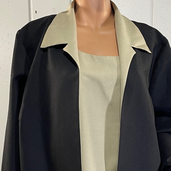 * Kari's Korner Women's Black & Taupe Blazer with Top Sz 22W - Picture 6 of 10